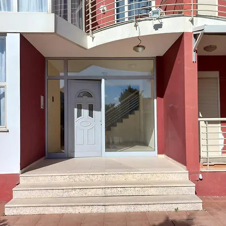 Skuqej Golem Apartment Golem (Tirana)